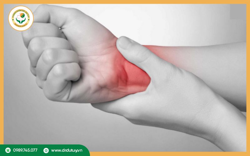 Đau buốt trong xương cánh tay là bị gì?