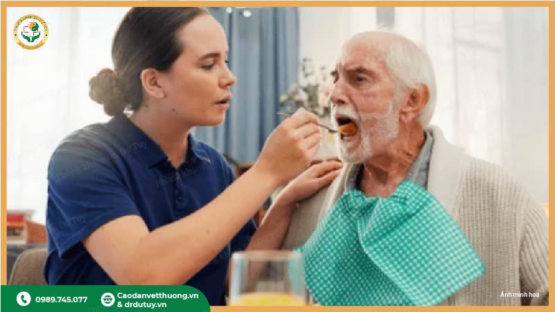 cho ăn bệnh nhân sau tai biến