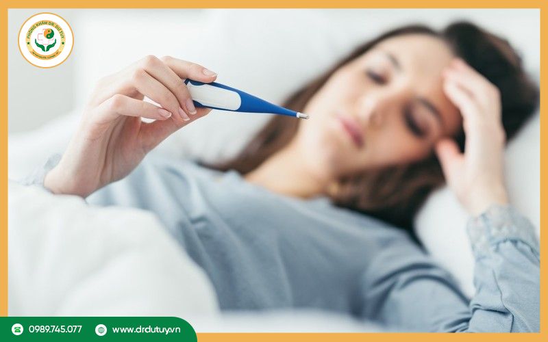 Triệu chứng toàn thân (Sốt, mệt mỏi)