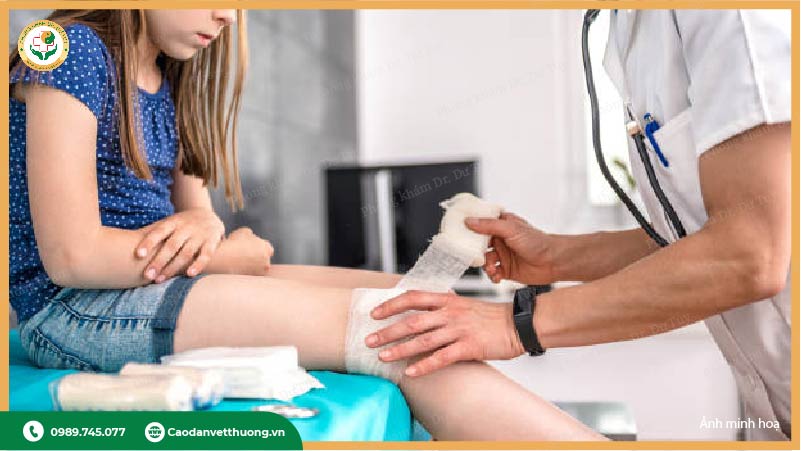 điều trị vết trầy xước tại nhà