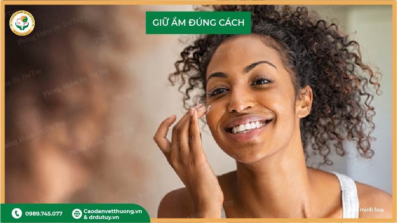 giữ ẩm đúng cách ngăn kích ứng da