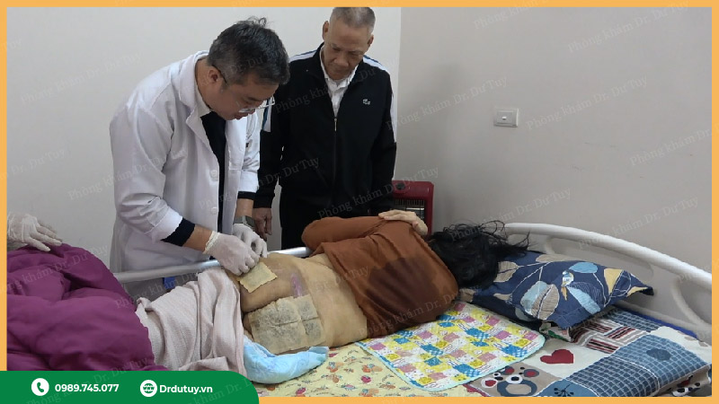 miếng dán chữa lở loét tại nhà