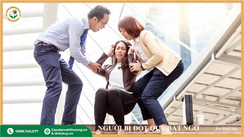 người bị đột quỵ bất ngờ