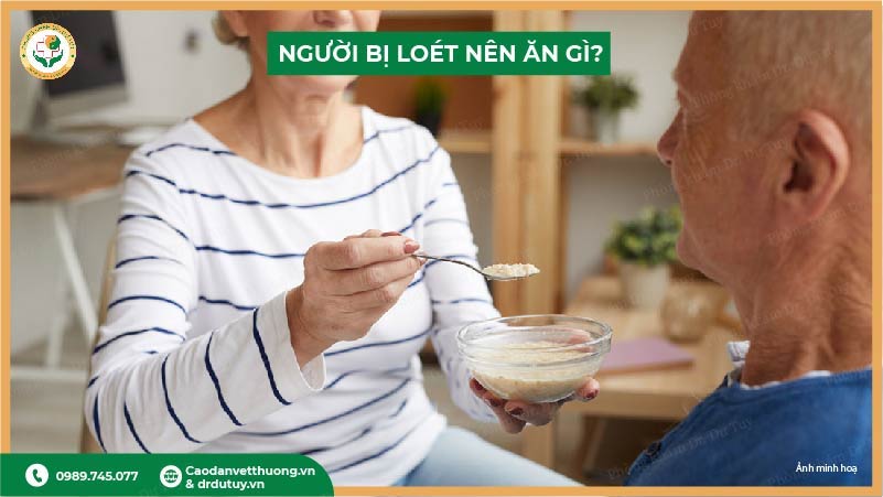 người bị loét nên ăn gì để nhanh lành