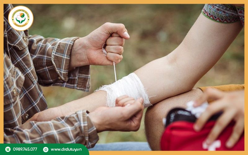 Cách sơ cứu vết thương đúng cách