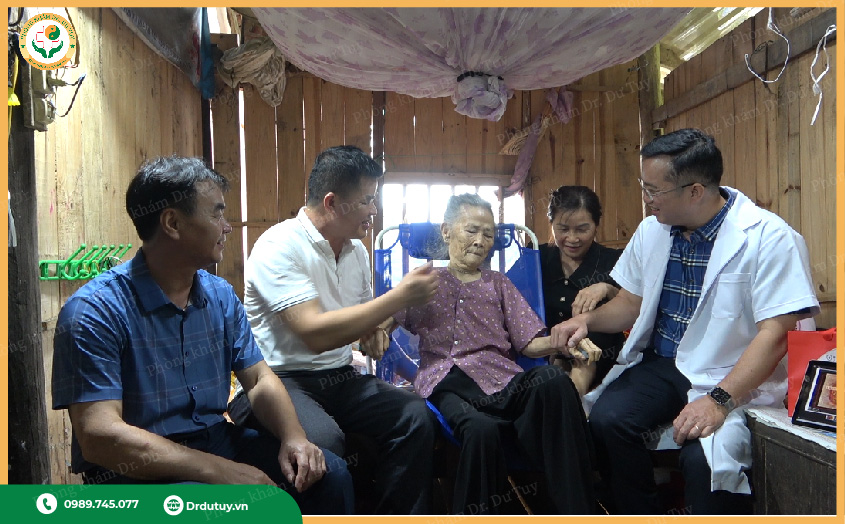 thuốc trị vết loét vùng cùng cụt