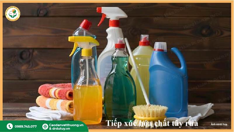 tiếp xúc hoá chất tẩy rửa tăng nguy cơ ung thư
