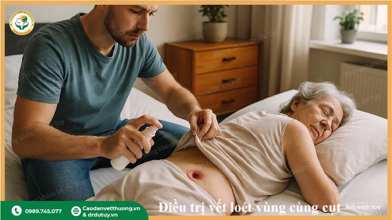 xịt rửa vết loét tại nhà cho bệnh nhân